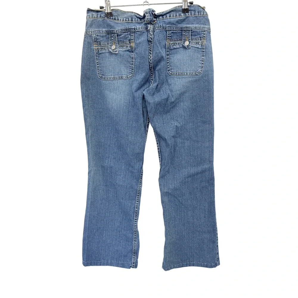 Vintage Levi's Jeremy Flare Jeans Size 12 M Y2K Patch Pocket 26” Inseam